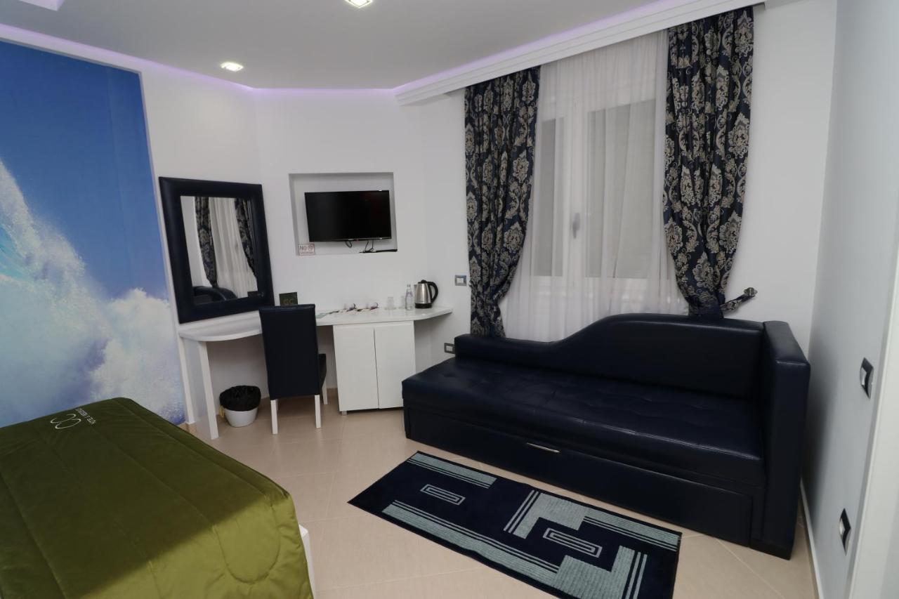 Cc Hotel & Residence Vlorë 外观 照片